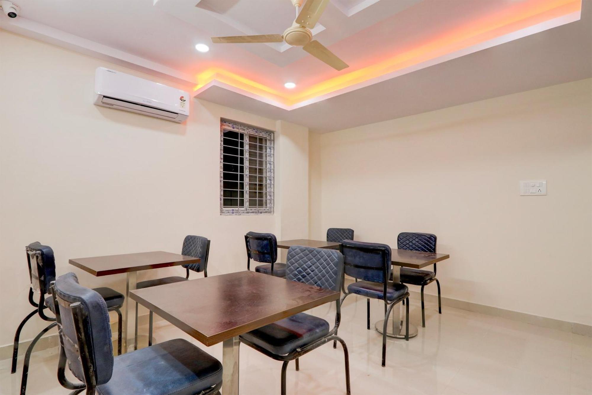 Super Townhouse Nanak Ram Guda Near Waverock Sez 하이데라바드 외부 사진