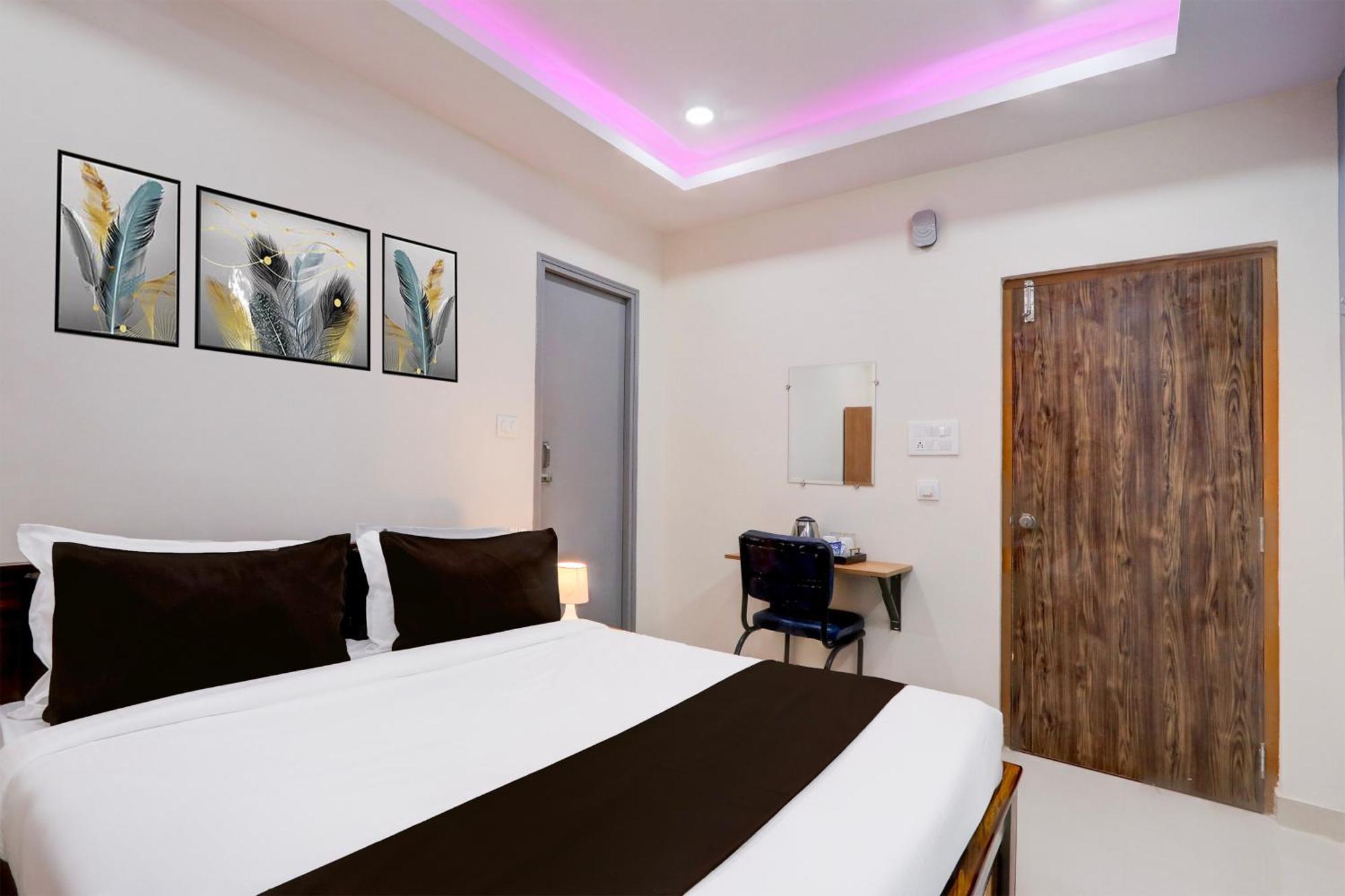 Super Townhouse Nanak Ram Guda Near Waverock Sez 하이데라바드 외부 사진