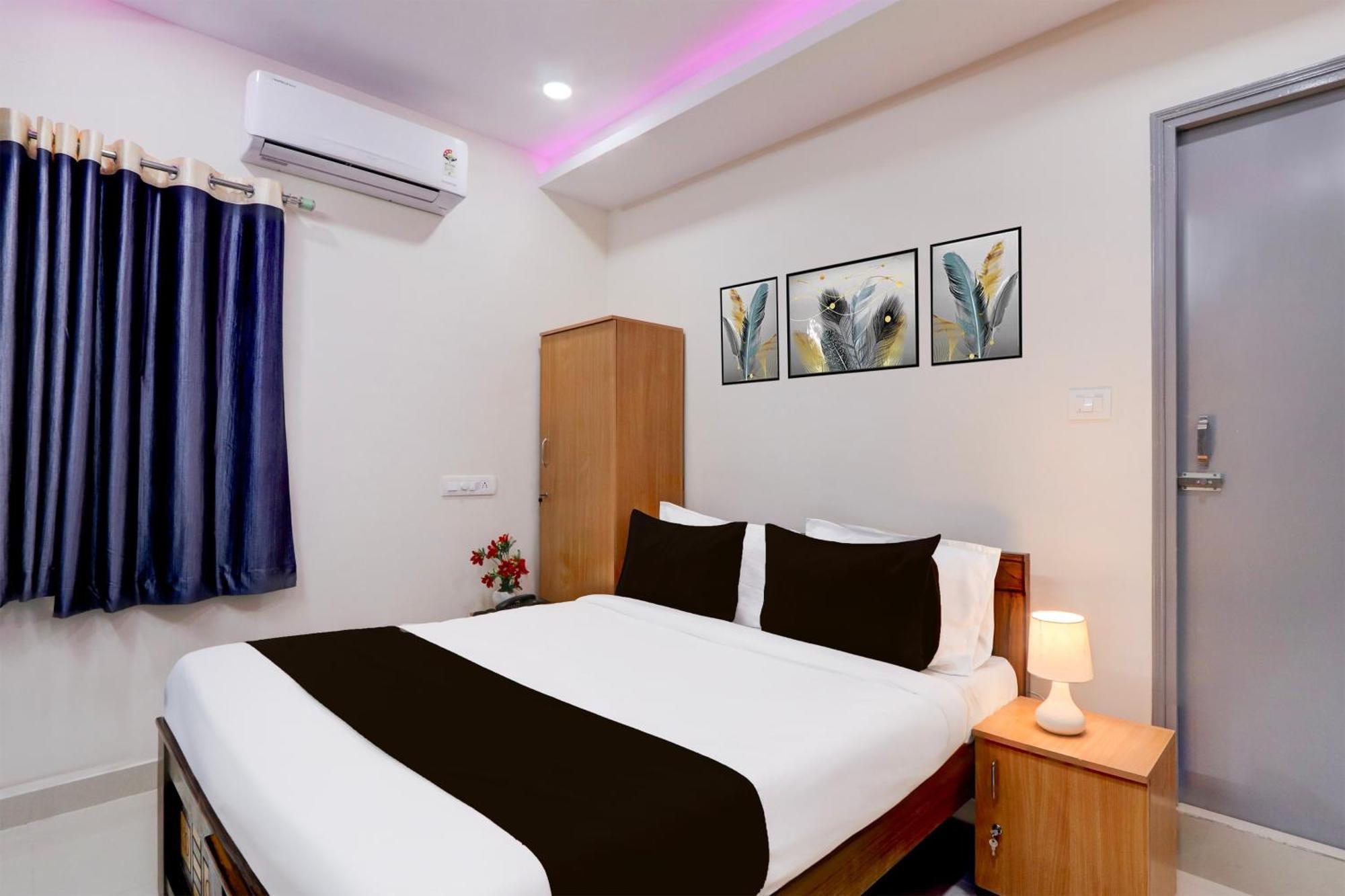 Super Townhouse Nanak Ram Guda Near Waverock Sez 하이데라바드 외부 사진